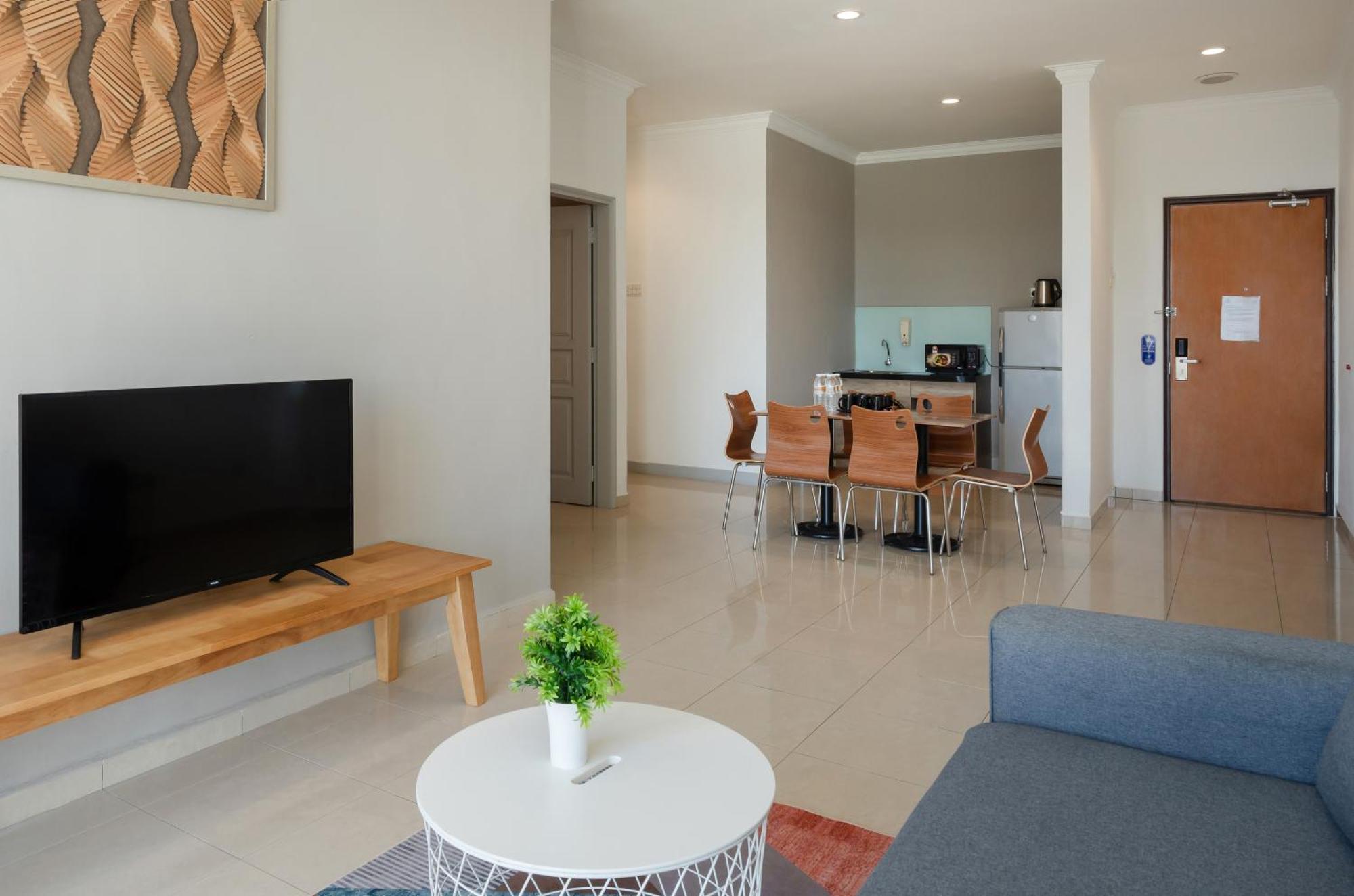 Tanjung Tokong Golden View Serviced Apartments מראה חיצוני תמונה