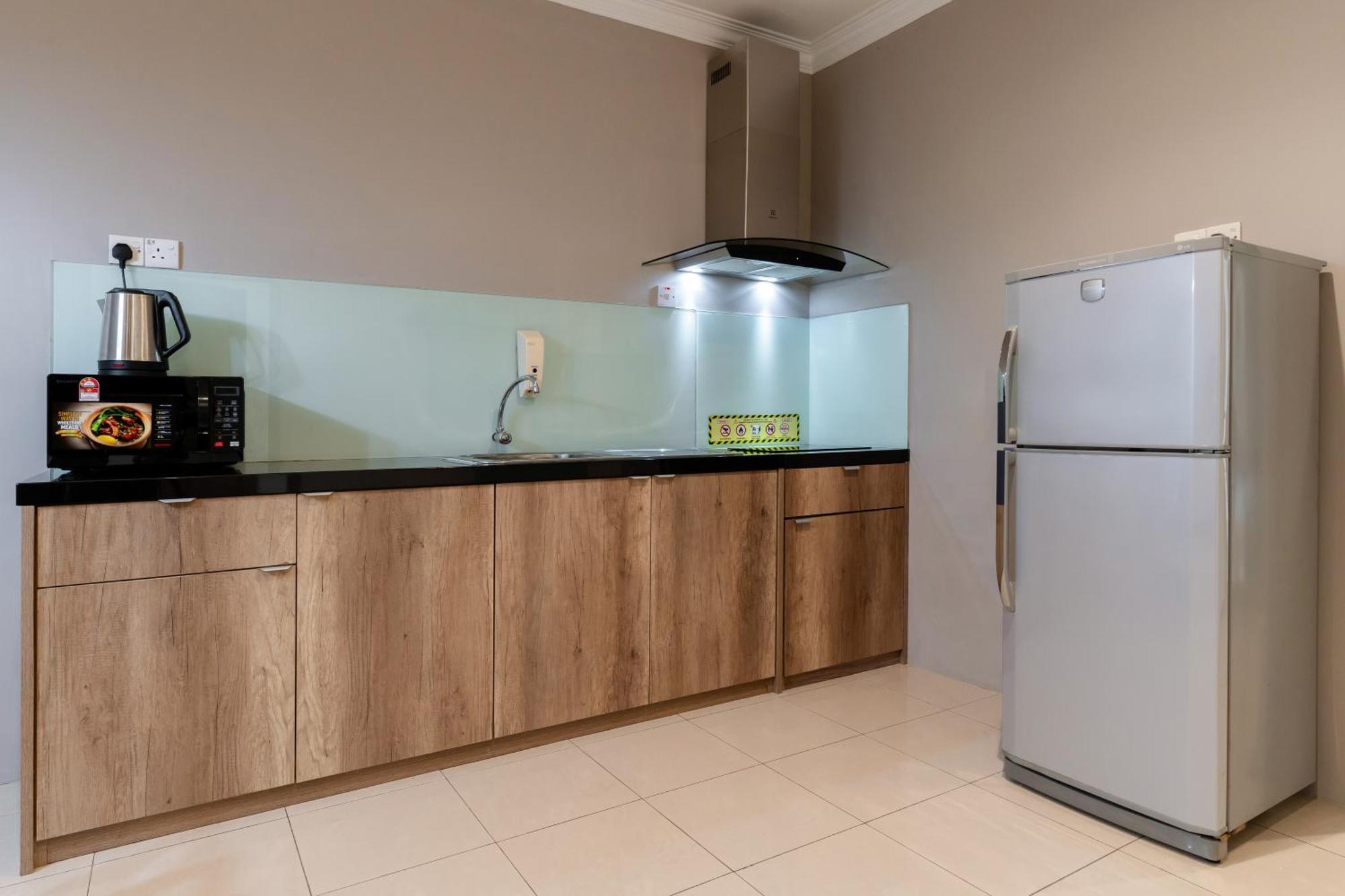 Tanjung Tokong Golden View Serviced Apartments מראה חיצוני תמונה